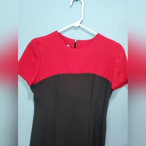 Bundle Only: Leslie Fay Vintage Red and Black Short Sleeve Sheath‎ Dress (4_6)P - Picture 2 of 6